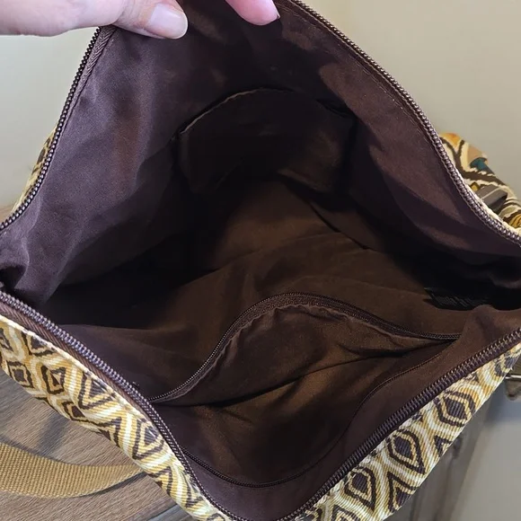 Relic Multi-Color Boho Patterned Crossbody Bag - Picture 5 of 6